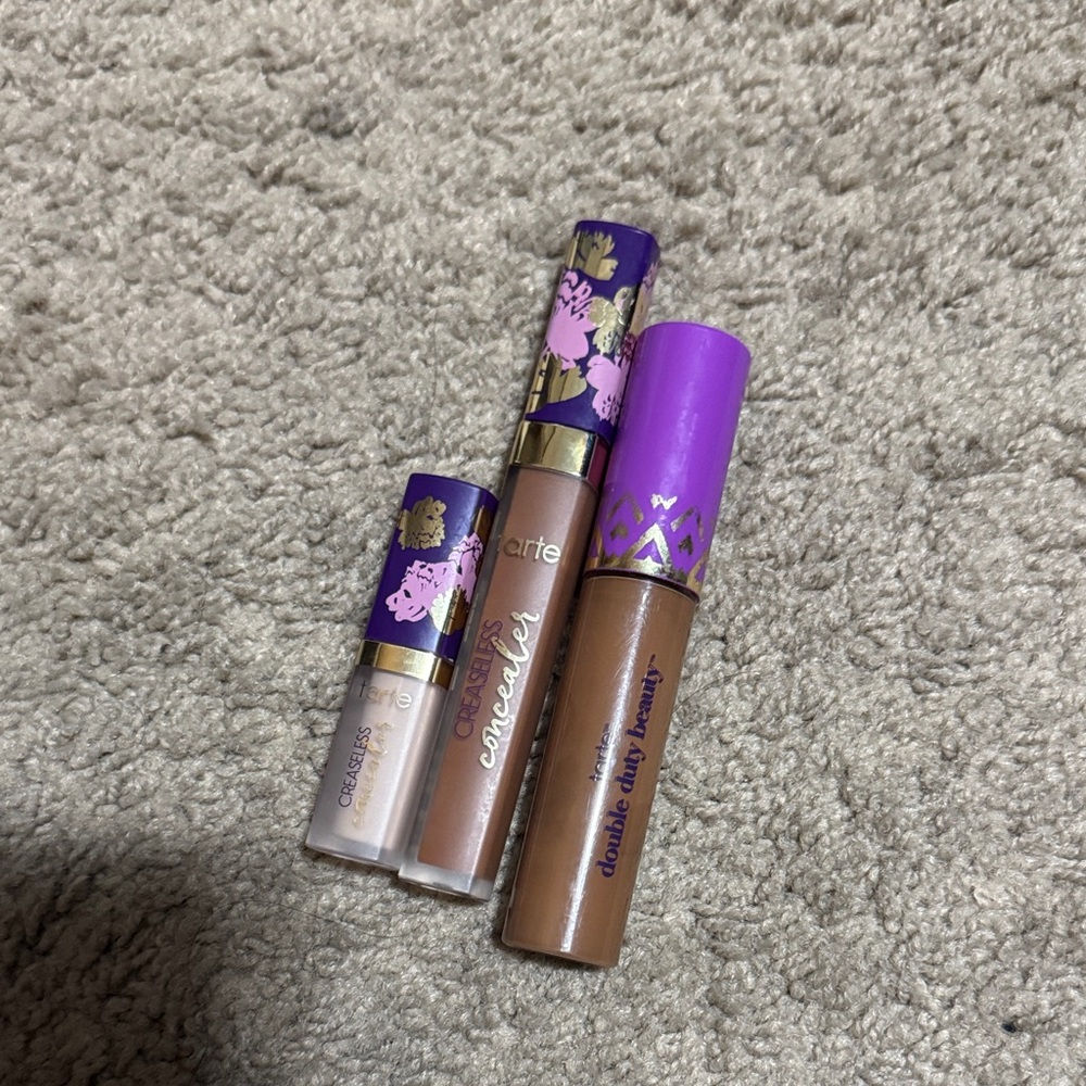 Makeup Bundle - Picture 2 of 16